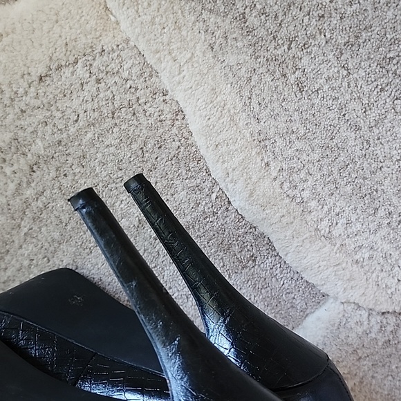 Black Snake Skin Print - Hidden Platform Heels - Size 10 - Picture 7 of 11